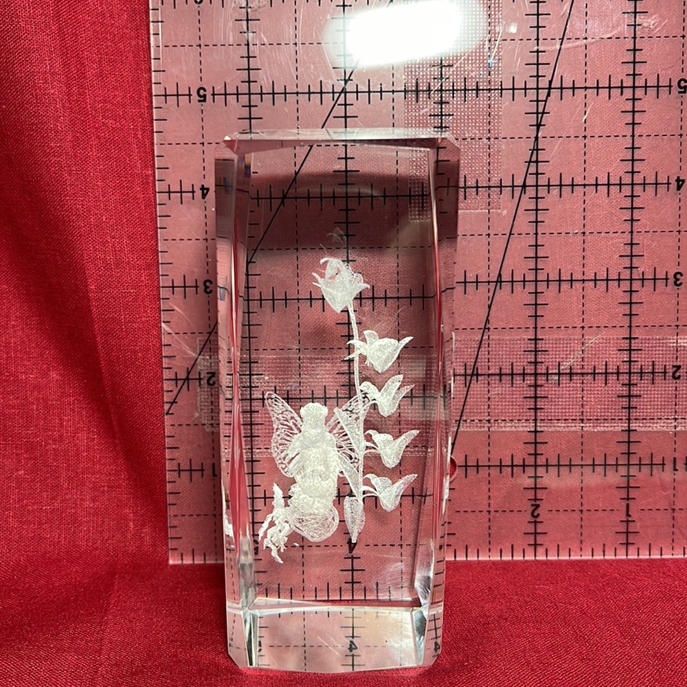 3-D laser etched crystal paperweight/decoration-fairy‎ with flowers - Picture 5 of 6